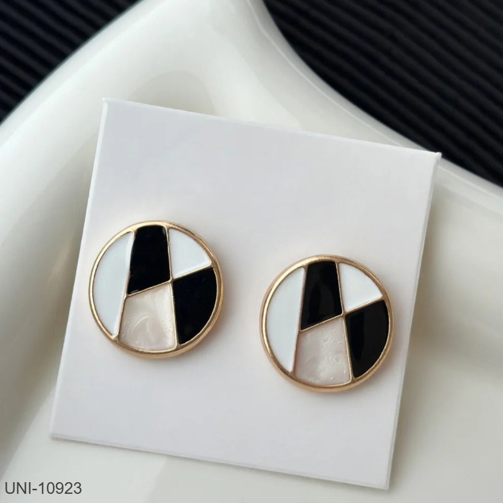 UNI-10923 - Geometric Black & White - Earring