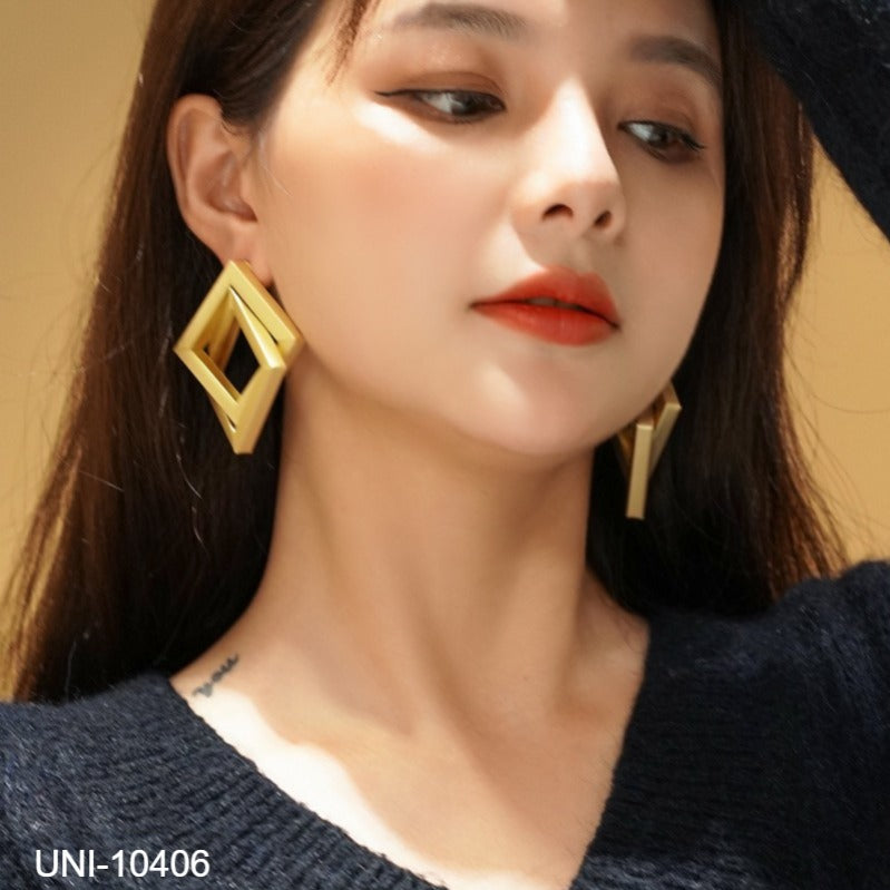 UNI-10406 - Geometric Squar  Gold   - Earring