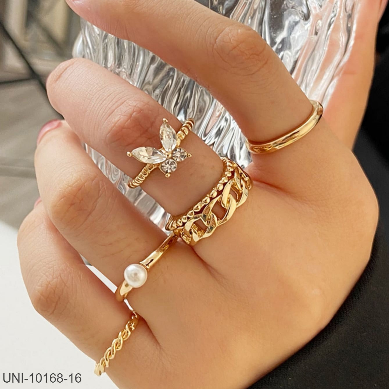 UNI-10168-16 -Pearl & Butterfly - Ring Set Of 5