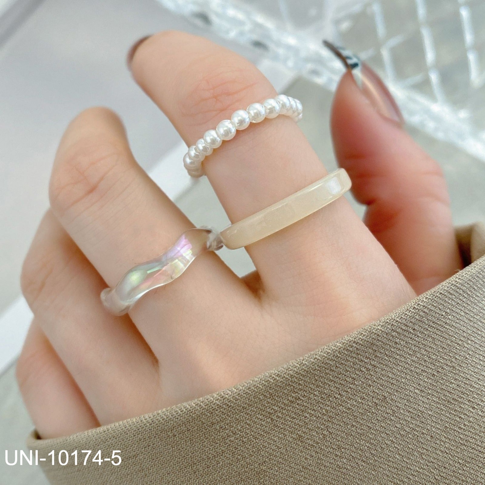 UNI-10174-5 - Shiny Pearl - Ring Set of 3 - Style 3