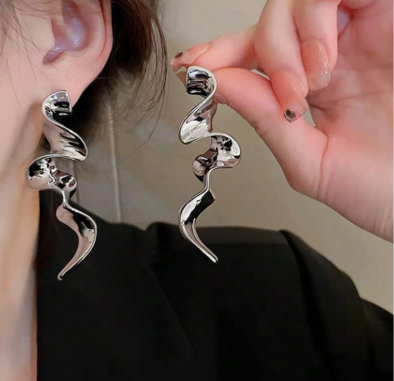 UNI- 11199 - Silver Curved - Earring